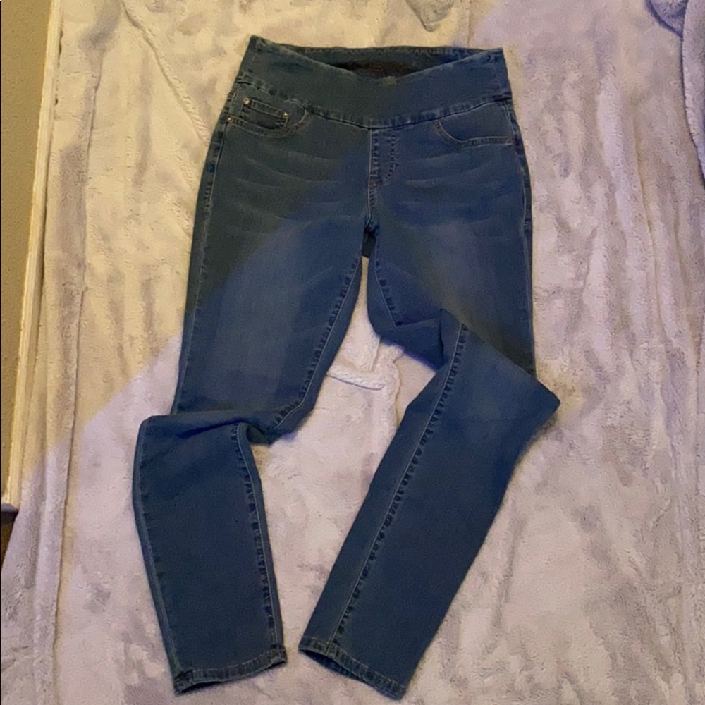 Women’s jeans